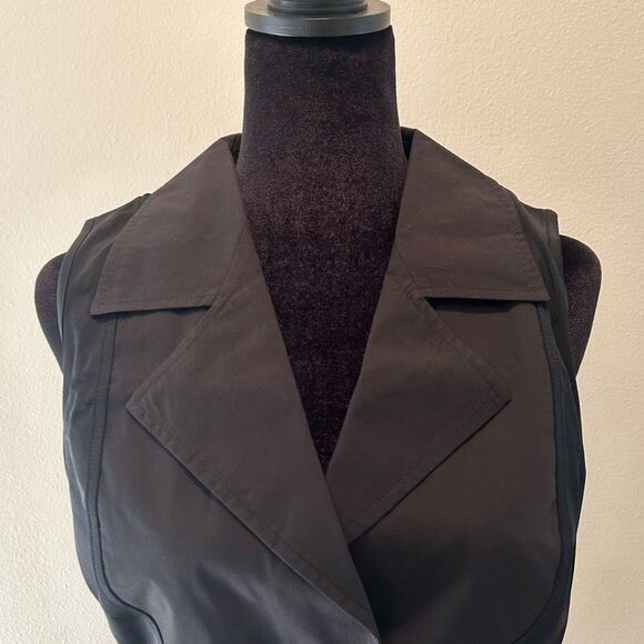 NWT Small Undercover Agent Sleeveless Black with collar - Picture 3 of 8